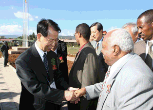 개원행사에 참석하신 에티오피아 대통령과 김삼환 목사님